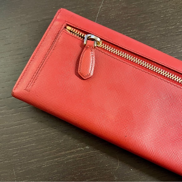 Authentic PRADA Wallet 1M1132 - Portaf Patt Lunga Fuoco - Saffiano Red Leather - Picture 4 of 11